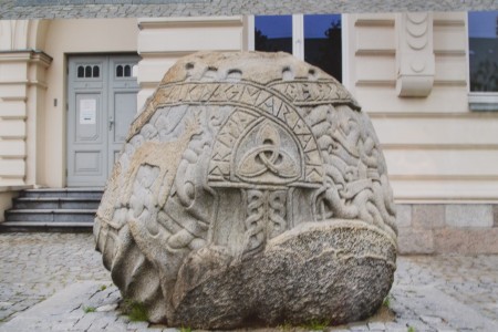 „Rzeźby w kamieniu”- wystawa „Rzeźby w kamieniu”- wystawa
