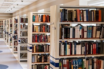 Biblioteka pozostaje otwarta! Biblioteka pozostaje otwarta!